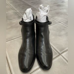 Ann Taylor 6.5 black leather booties
